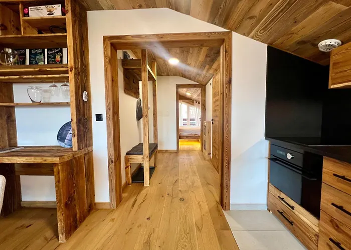 Attique - Vue Plongeante Sur Le De La Moubra