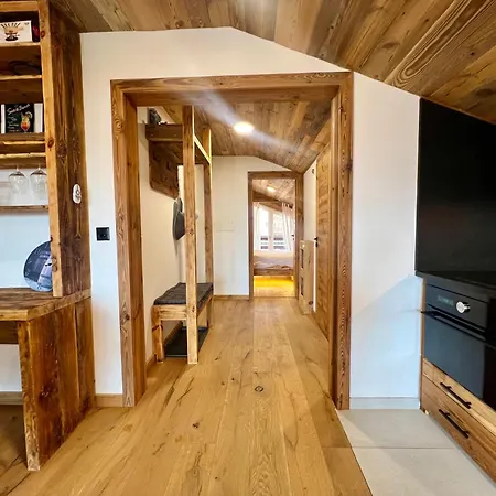 Attique - Vue Plongeante Sur Le De La Moubra